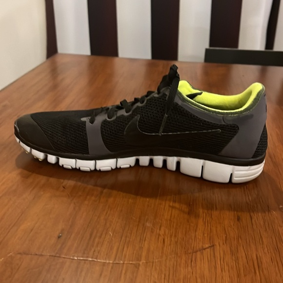 Nike Free 3.0 Shoes Sneakers 354574 003 black volt Men’s Size 8.5 - Picture 9 of 15